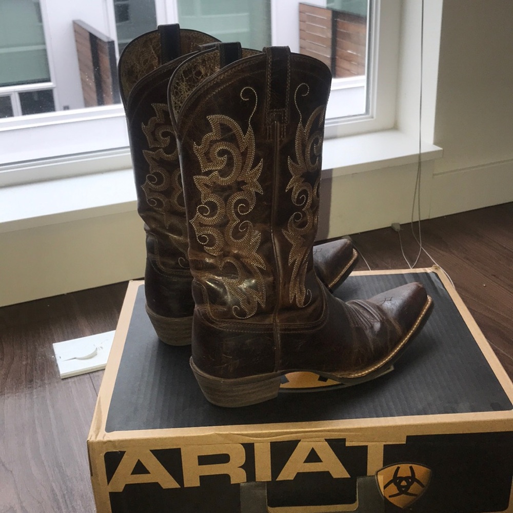 Ariat Pointed boots